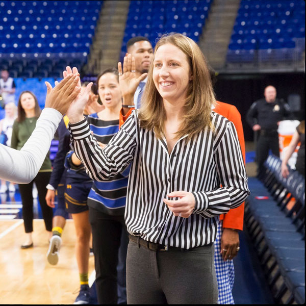 Former Cal Women's Basketball Coach Lindsay Gottlieb is the First Female  College Head Coach to be Recruited to an NBA Staff | The Official Website  of The NBA Coaches Association